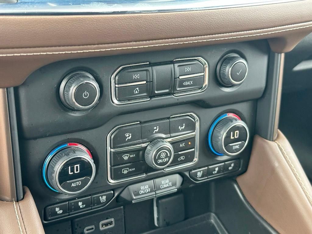 Used 2023 Chevrolet Tahoe High Country AWD/4WD image 24
