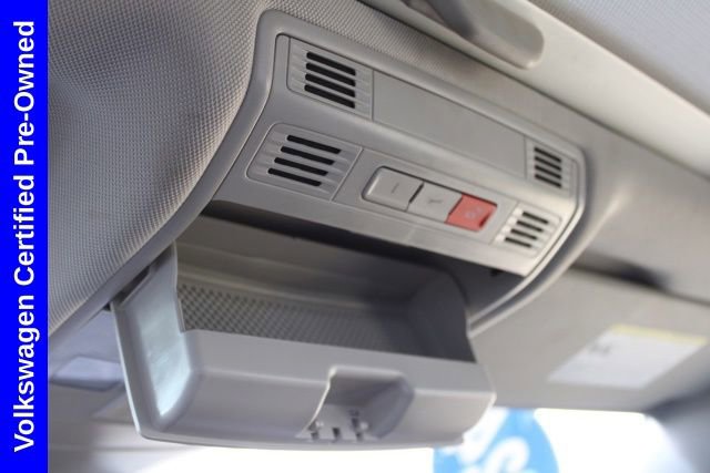 Used 2024 Volkswagen Jetta SE image 43