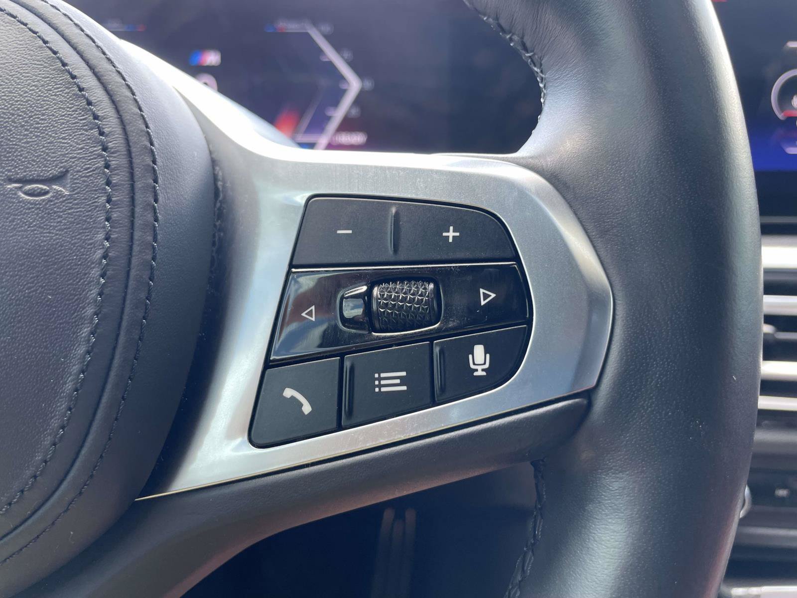 Used 2023 BMW i4 eDrive40 w/ M Sport Package RWD image 9