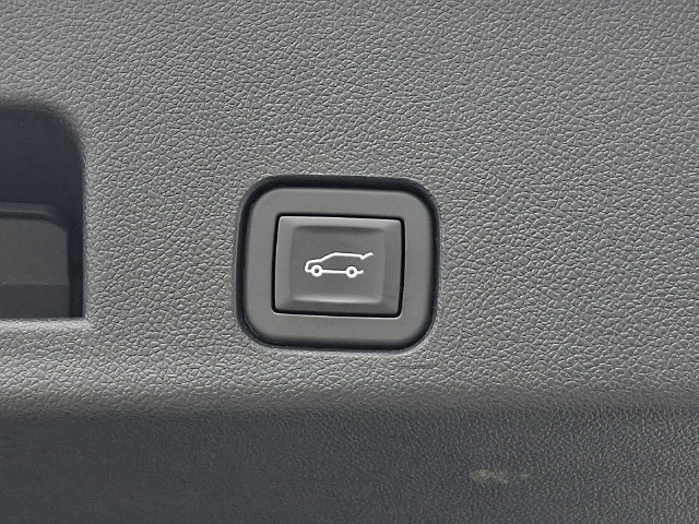 Used 2026 Chevrolet Traverse RS AWD/4WD image 31