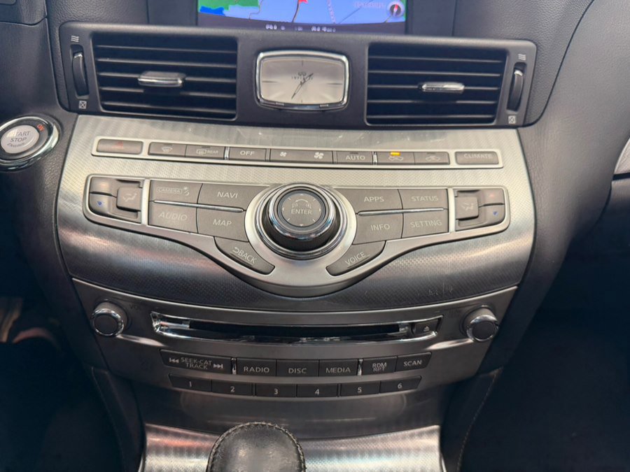 Used 2019 INFINITI Q70 Luxe RWD image 42