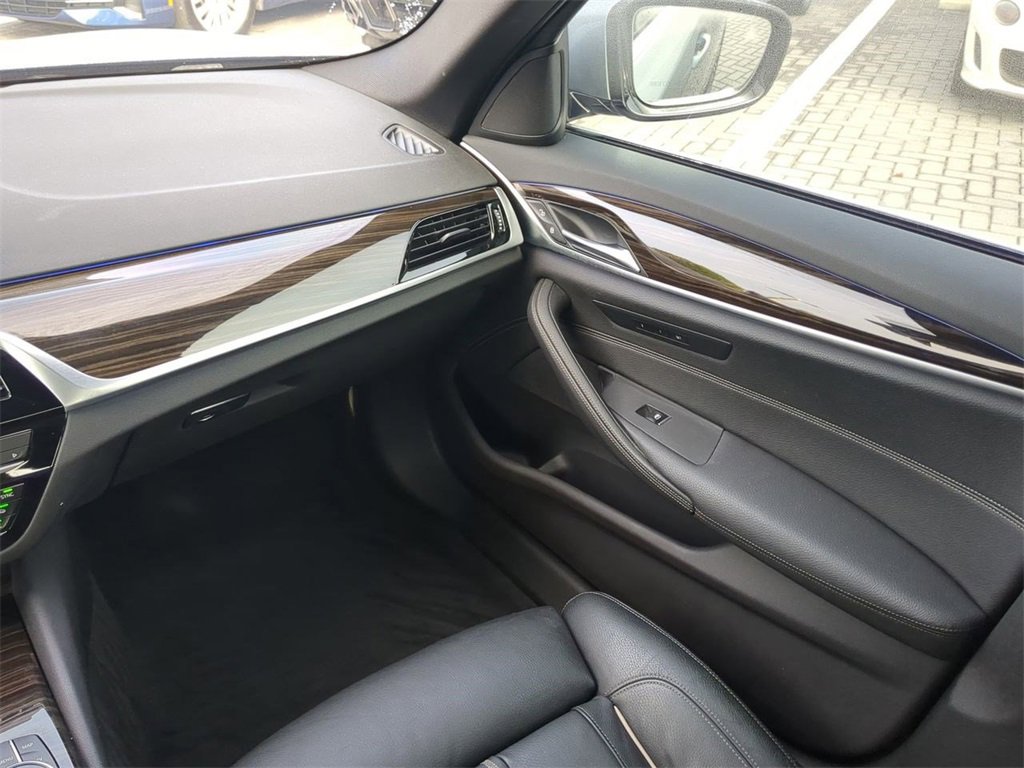 Used 2019 BMW 530i xDrive 530i xDrive w/ Premium Package image 18