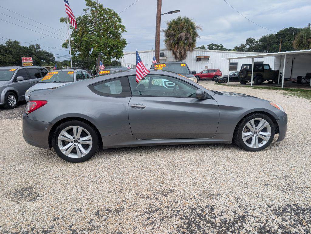 Used 2011 Hyundai Genesis 2.0T RWD image 8
