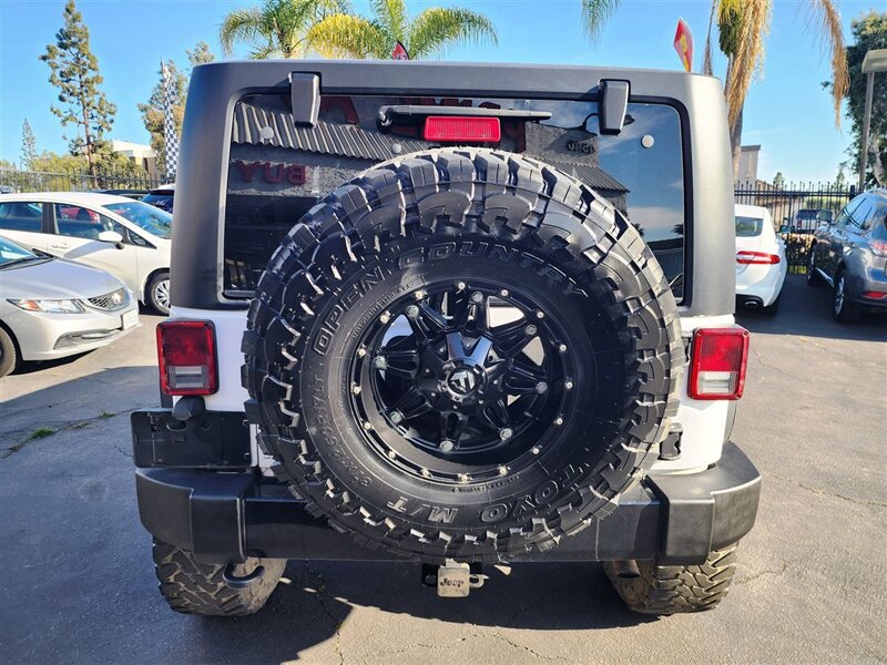 Used 2016 Jeep Wrangler Sport image 4