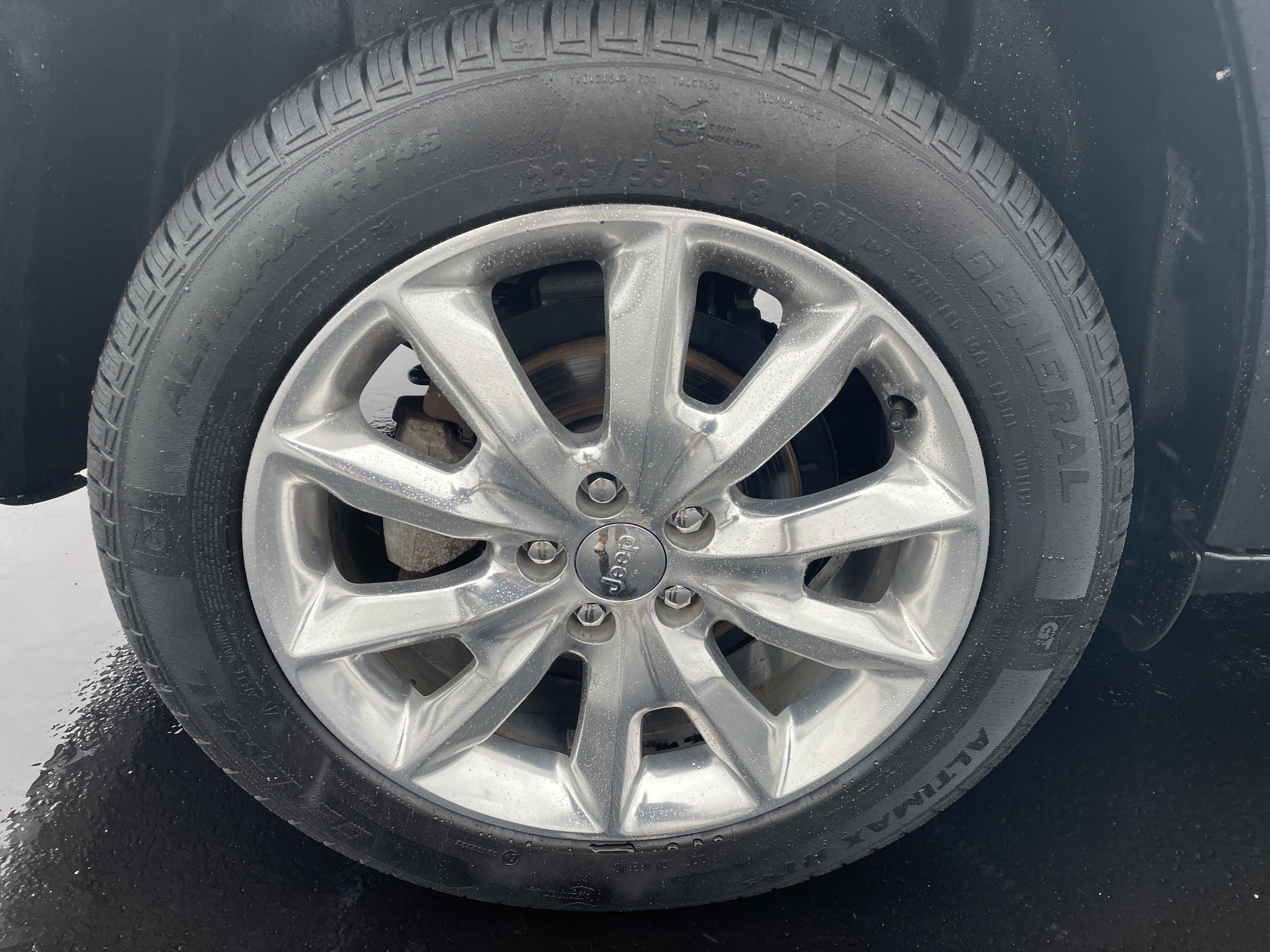 Used 2015 Jeep Cherokee Limited w/ Luxury Group image 11