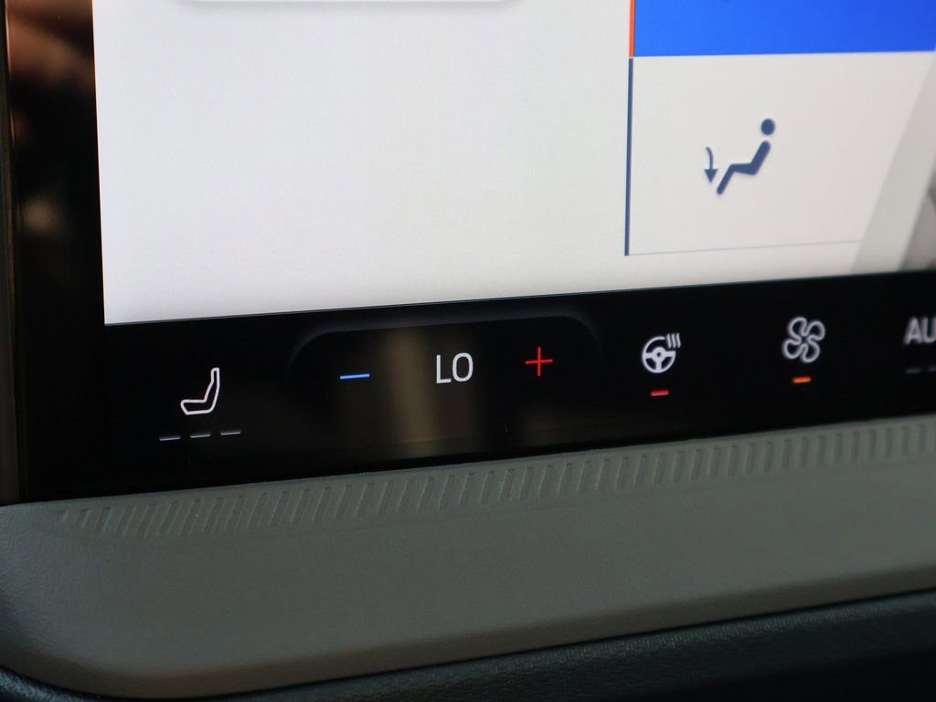 New 2026 Ford Maverick Lariat w/ Black Appearance Package image 36