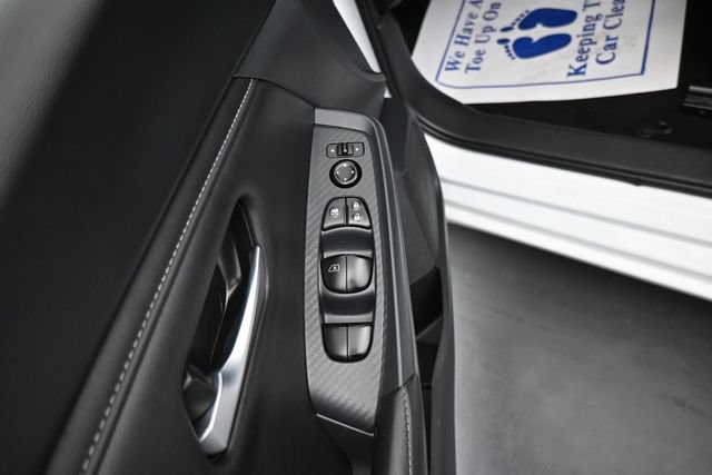 Used 2025 Nissan Sentra SV FWD image 10