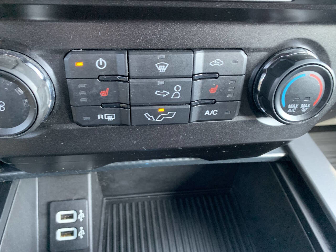 Used 2018 Ford F150 XLT w/ Equipment Group 302A Luxury image 16