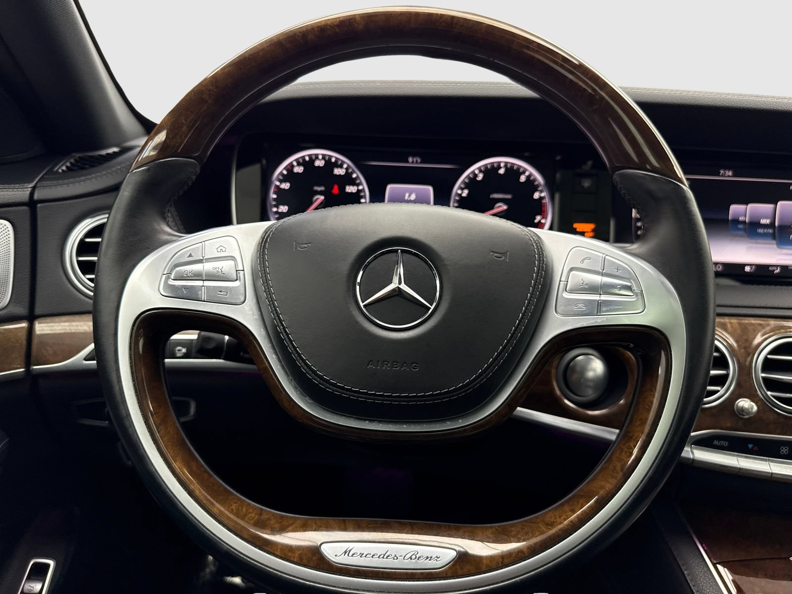 Used 2015 Mercedes-Benz S 550 Sedan image 19