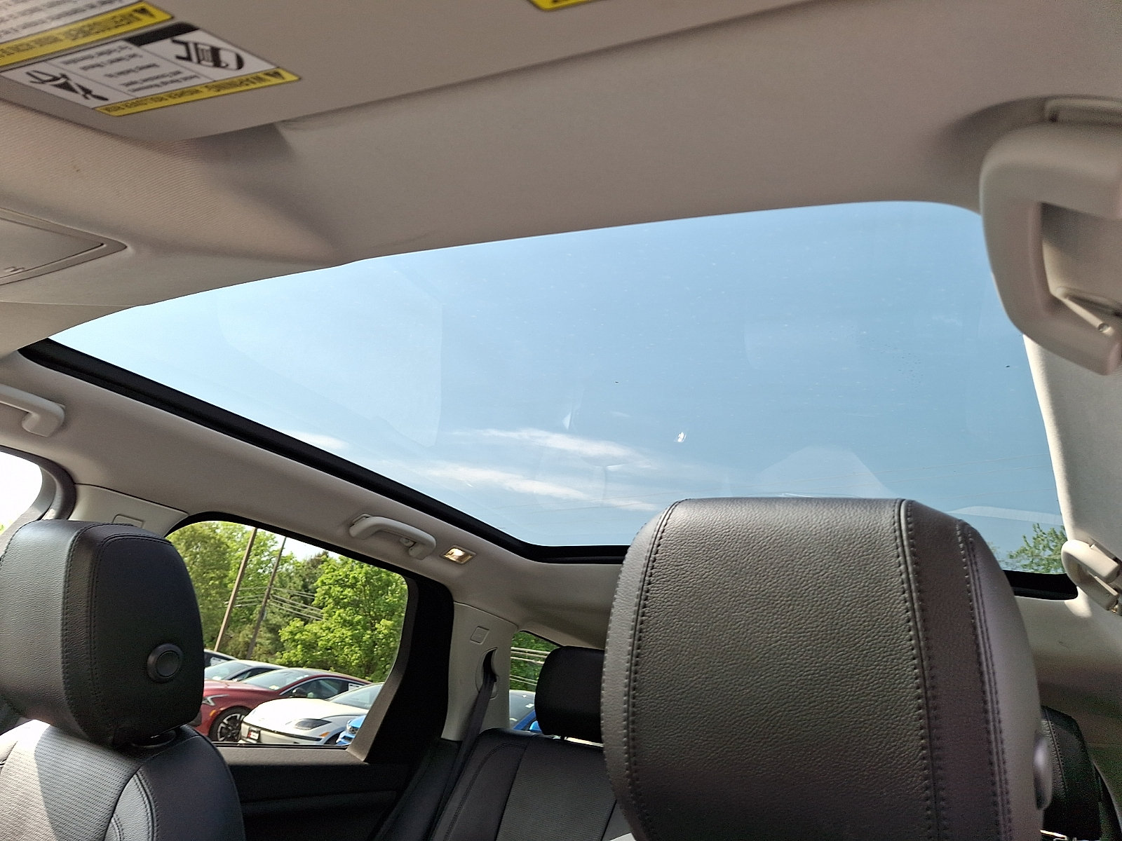 Used 2019 Land Rover Discovery Sport HSE AWD/4WD image 14