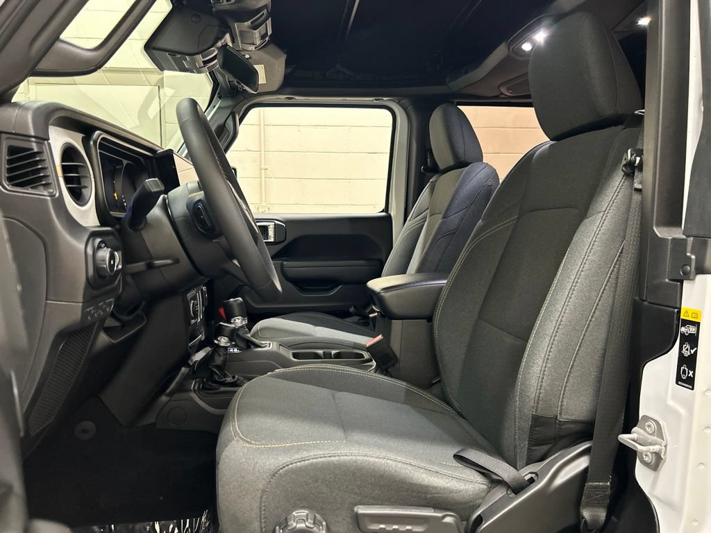 Used 2024 Jeep Wrangler Sport AWD/4WD image 7