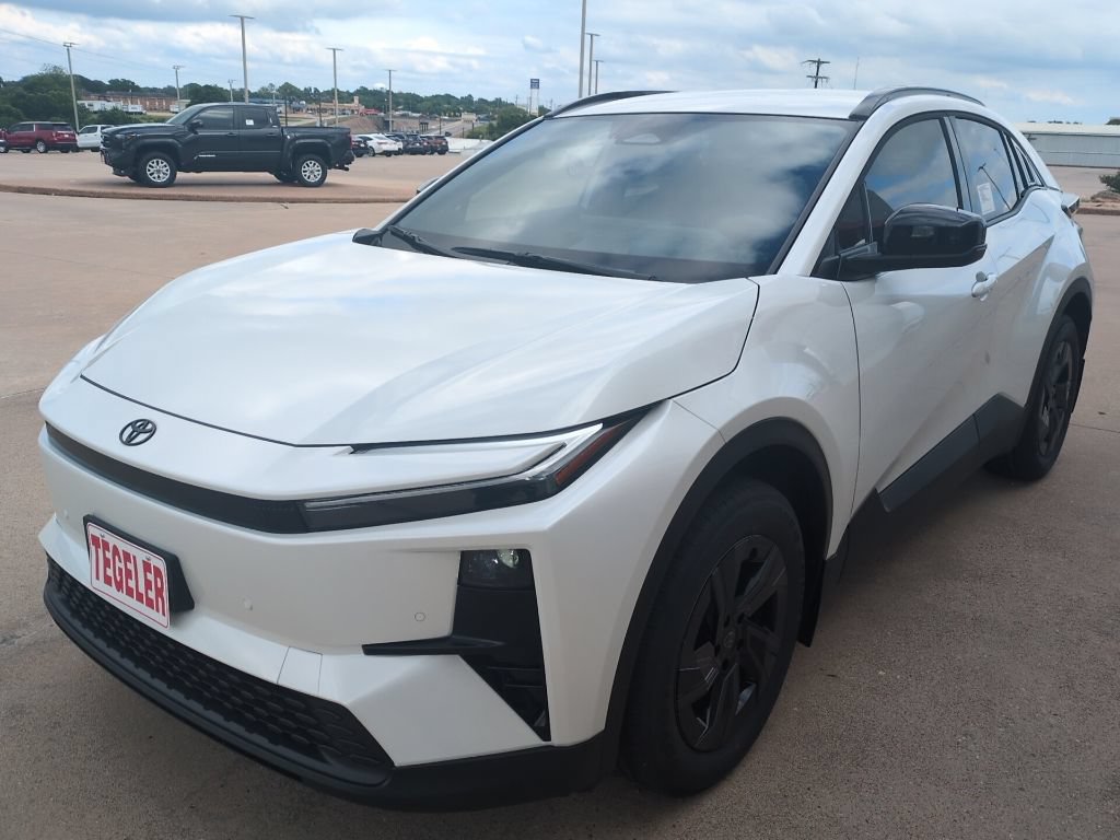 New 2026 Toyota C-HR AWD/4WD image 3
