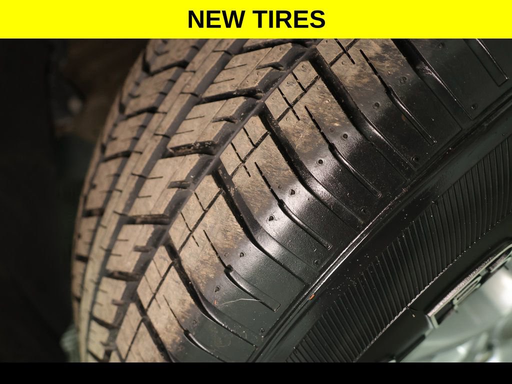 Used 2023 Chevrolet Silverado 1500 LT w/ Protection Package image 7