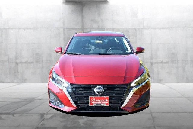Certified 2025 Nissan Altima 2.5 SV w/ SV Premium Package FWD image 4