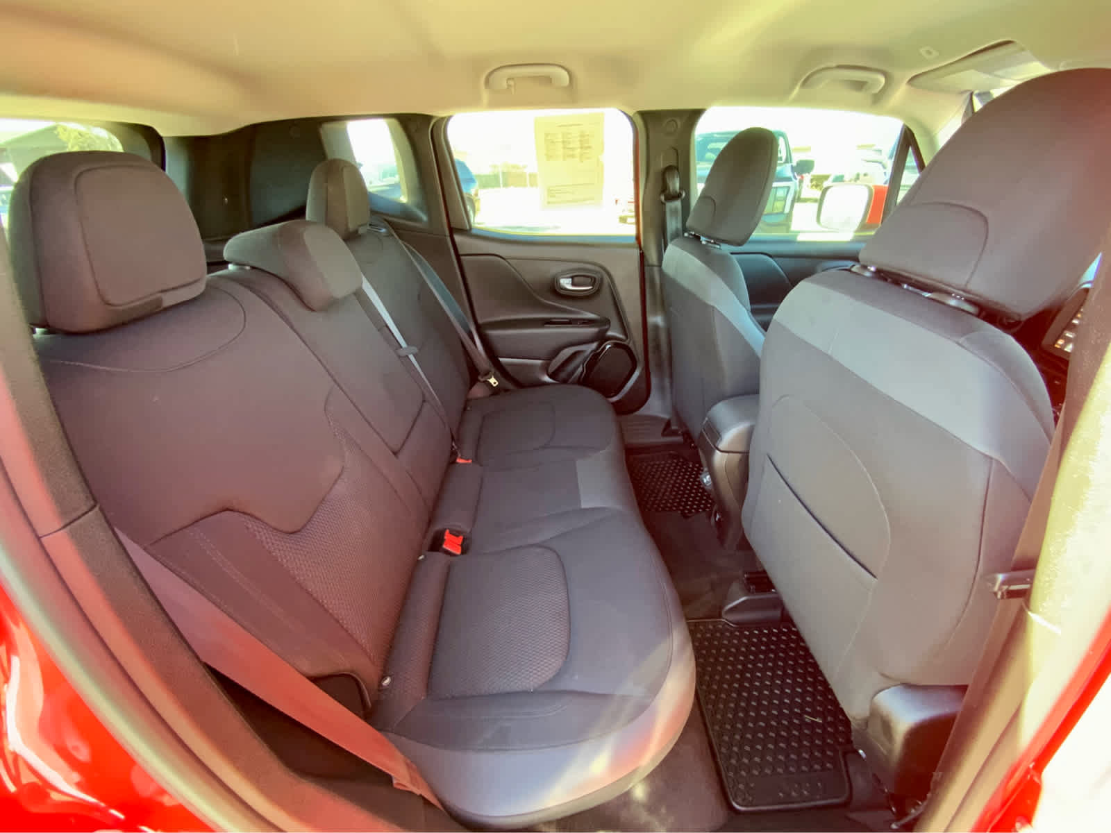 Used 2019 Jeep Renegade Altitude w/ UConnect 8.4 Nav Group image 24