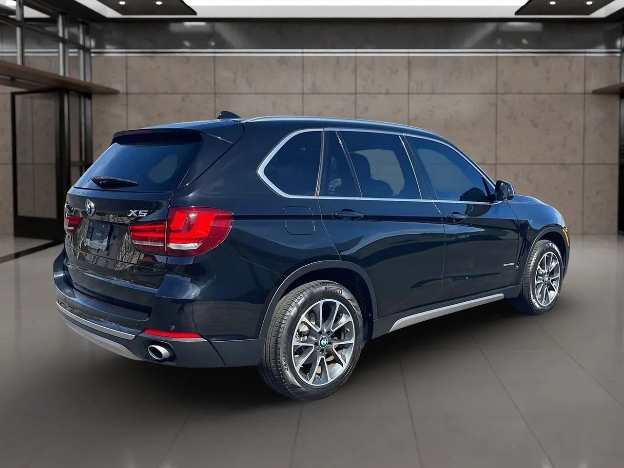 Used 2017 BMW X5 sDrive35i image 5