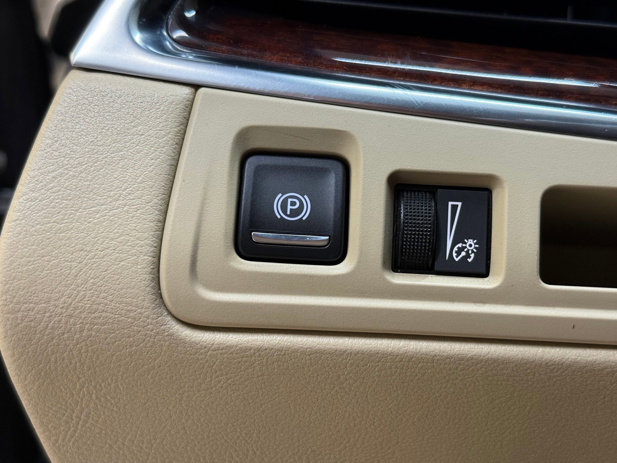 Used 2018 Cadillac XT5 Premium Luxury image 30