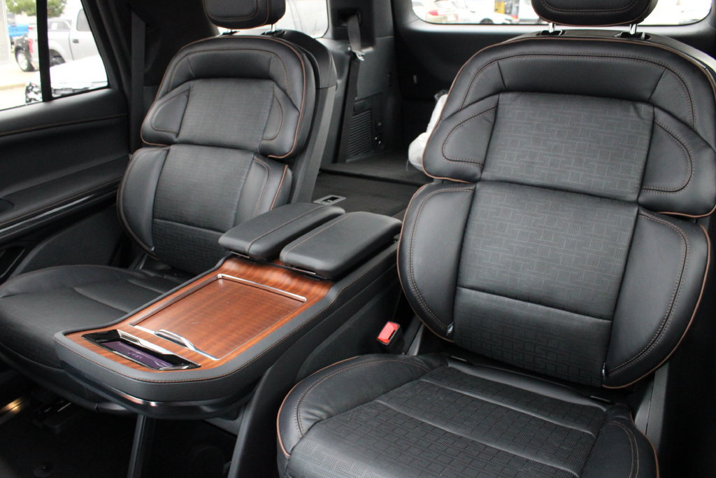New 2027 Lincoln Navigator Black Label AWD/4WD image 19