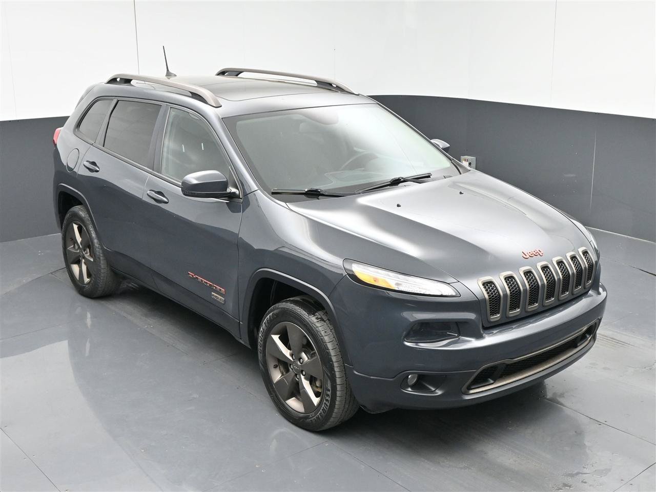 Used 2017 Jeep Cherokee 75th Anniversary AWD/4WD image 24