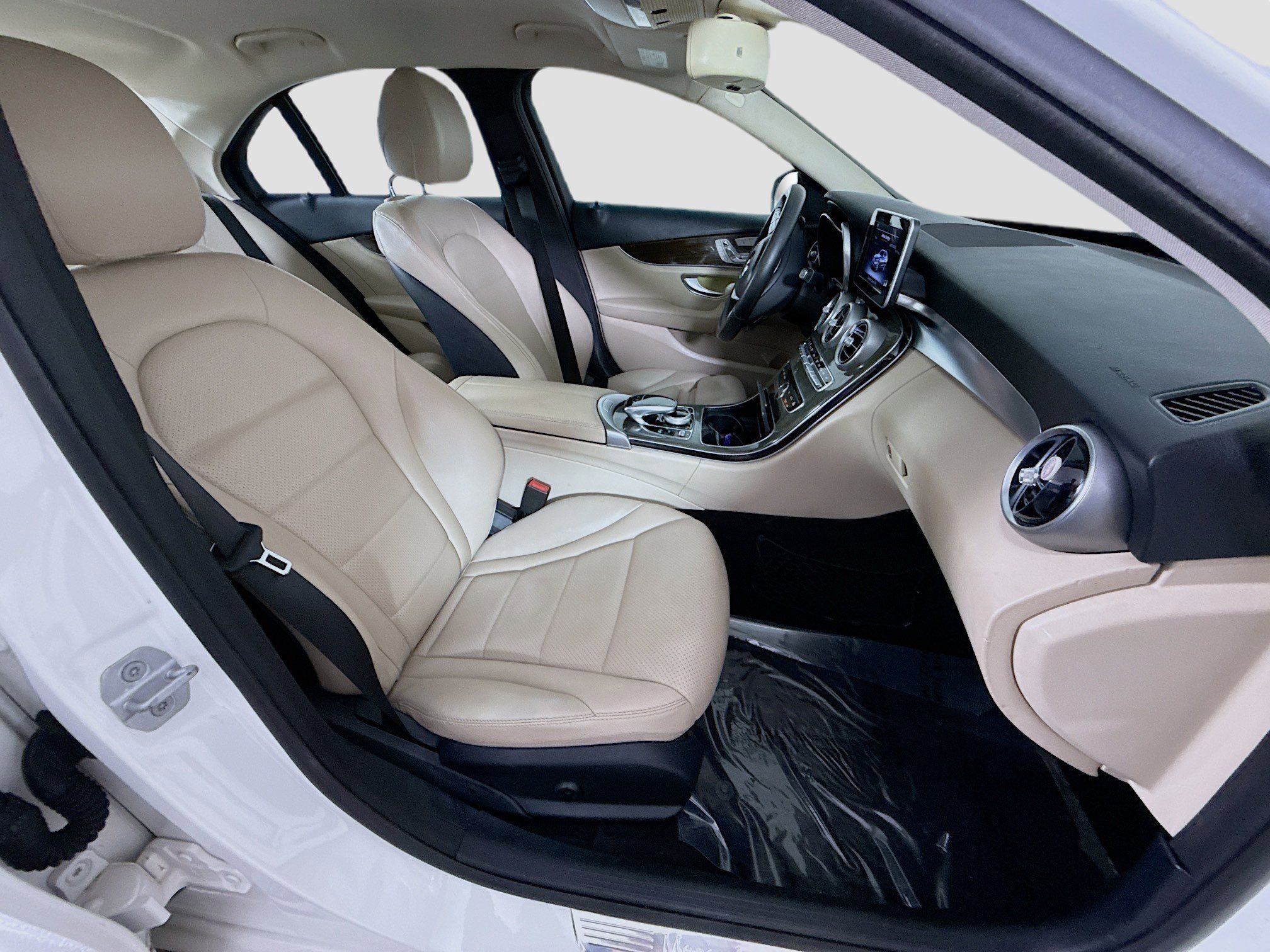 Used 2015 Mercedes-Benz C 300 4MATIC Sedan image 29