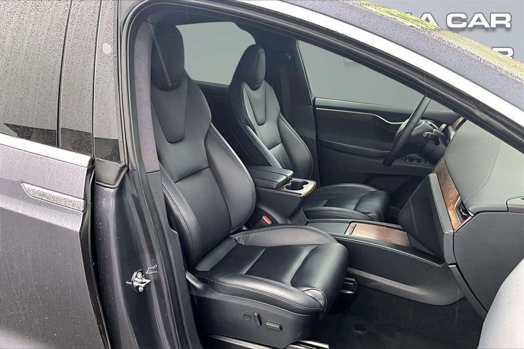 Used 2021 Tesla Model X Long Range image 7