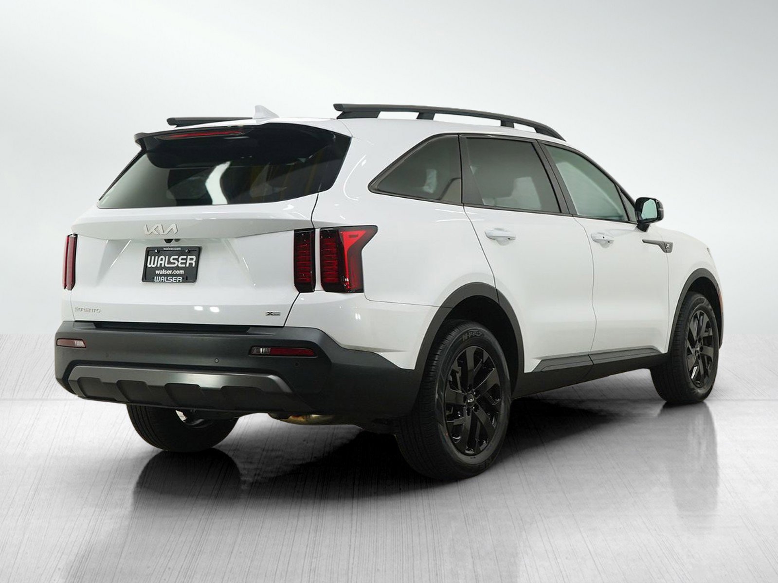 Used 2023 Kia Sorento S image 5