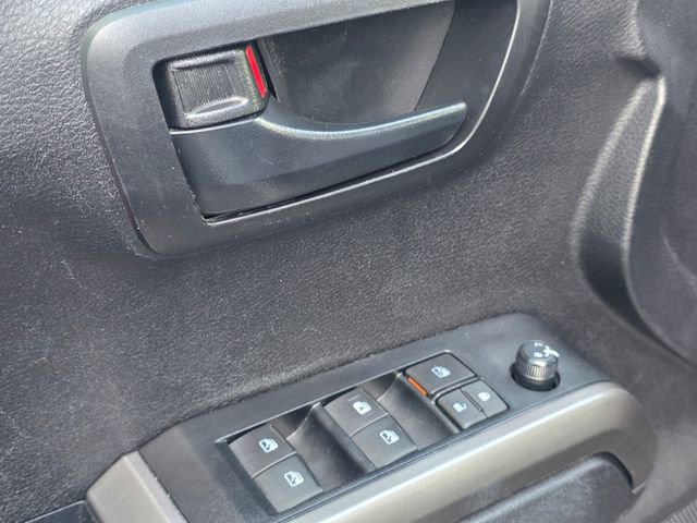 Used 2023 Toyota Tacoma SR5 w/ SR5 Appearance Package RWD image 11