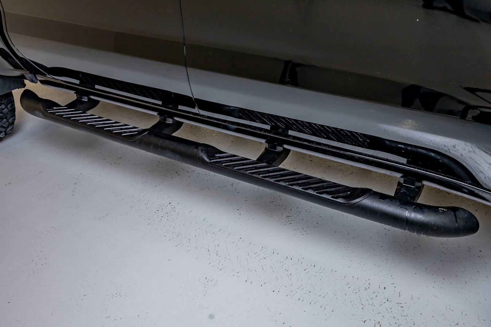 Used 2025 Chevrolet Silverado 1500 LT Trail Boss w/ Convenience Package II AWD/4WD image 13