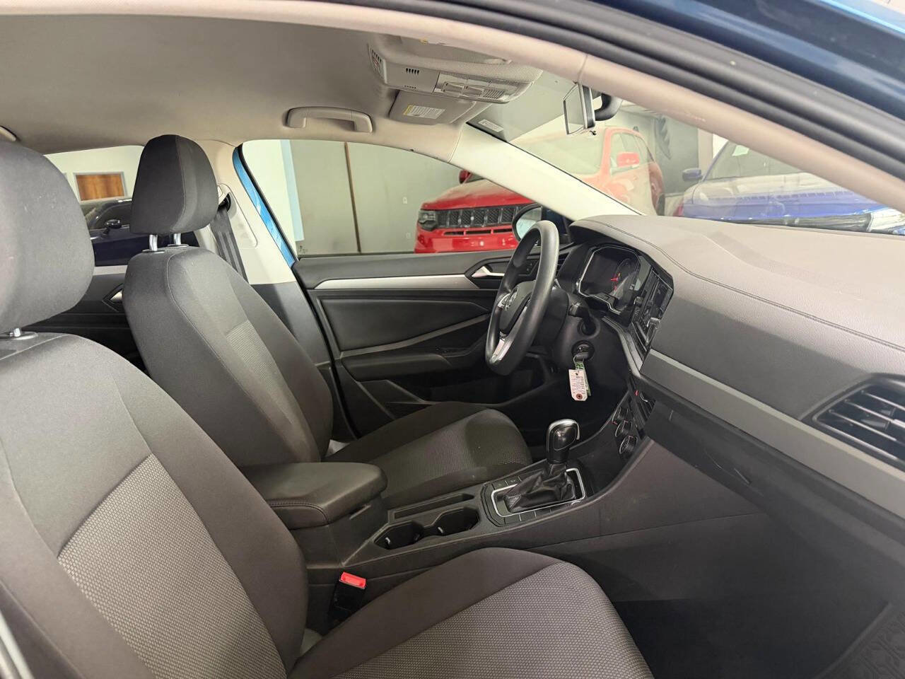 Used 2020 Volkswagen Jetta SE image 27