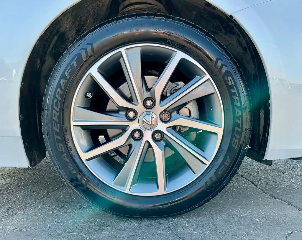 Used 2016 Lexus ES 300h w/ Premium Package w/Wood Trim image 20