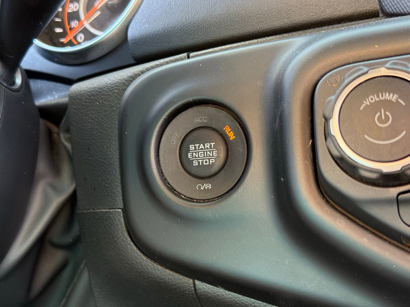 Used 2022 Jeep Gladiator Overland w/ Popular Equipment Package image 29