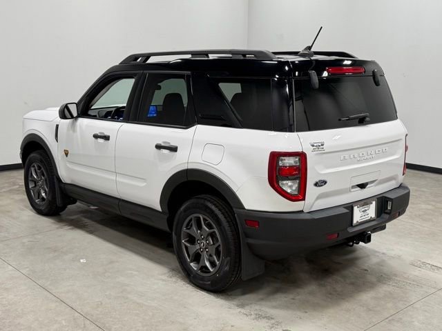 Used 2022 Ford Bronco Sport Badlands image 9