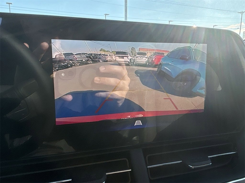 New 2026 Chevrolet Trax LT w/ Sunroof Package image 23