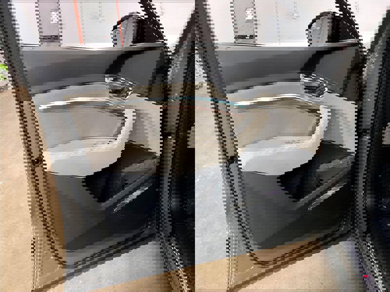 Used 2023 Audi e-tron Chronos w/ Chronos Package image 24