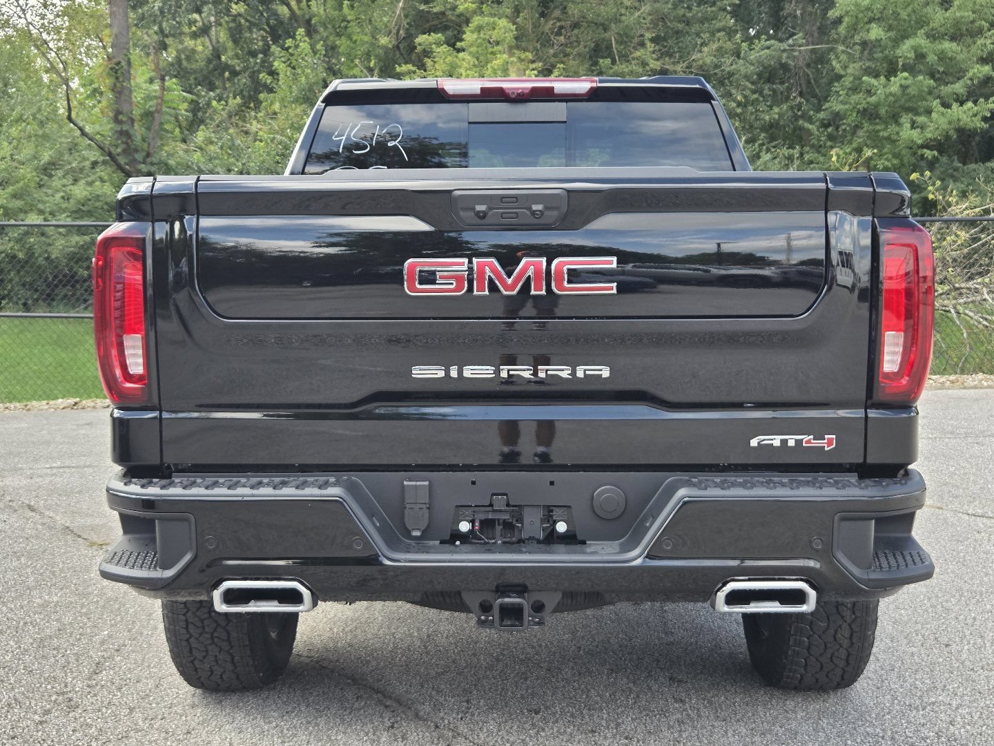 New 2026 GMC Sierra 1500 AT4 w/ AT4 Premium Package AWD/4WD image 18