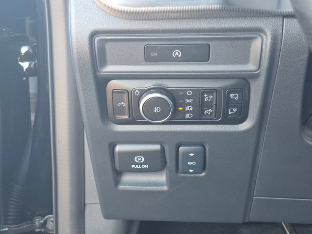 Used 2025 Ford F150 Lariat w/ Equipment Group 502A High AWD/4WD image 19