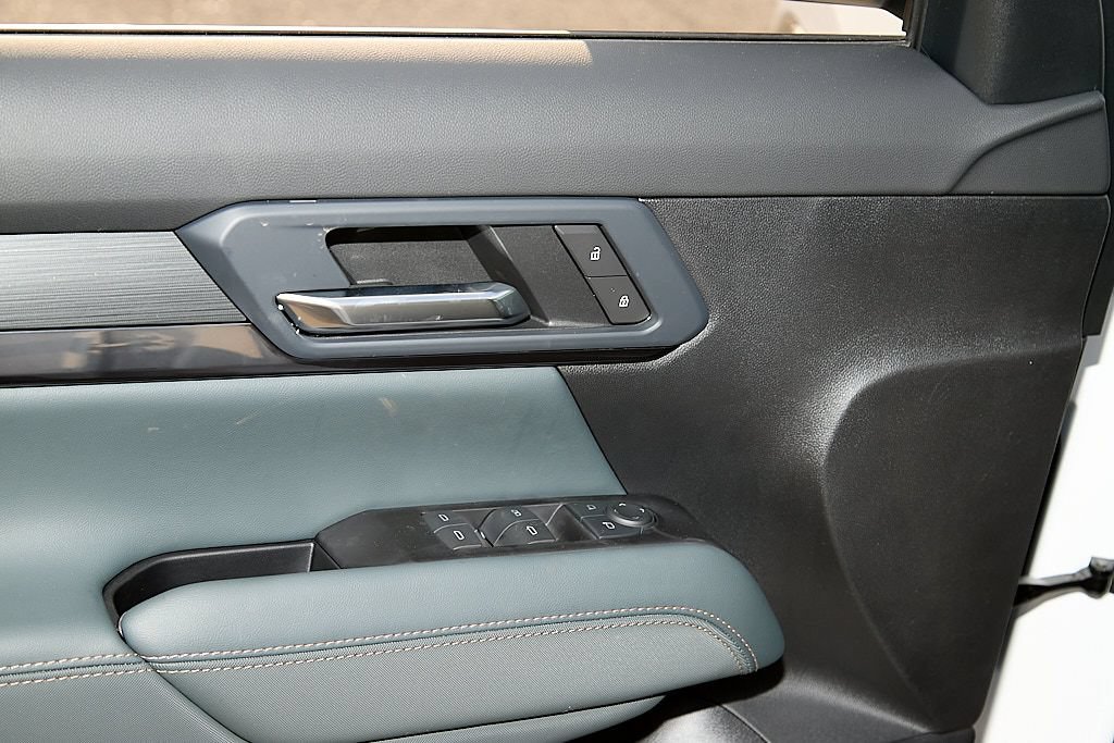 New 2027 GMC Terrain AT4 w/ Technology Package II AWD/4WD image 19