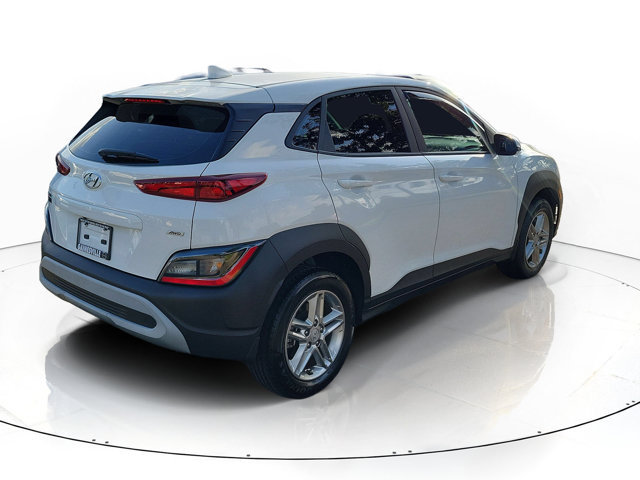 Used 2023 Hyundai Kona SE AWD/4WD image 2