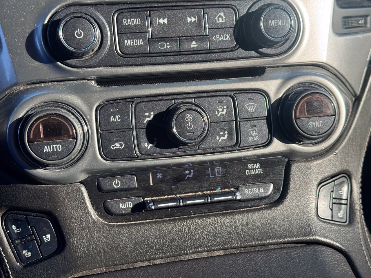 Used 2020 Chevrolet Tahoe Premier AWD/4WD image 9