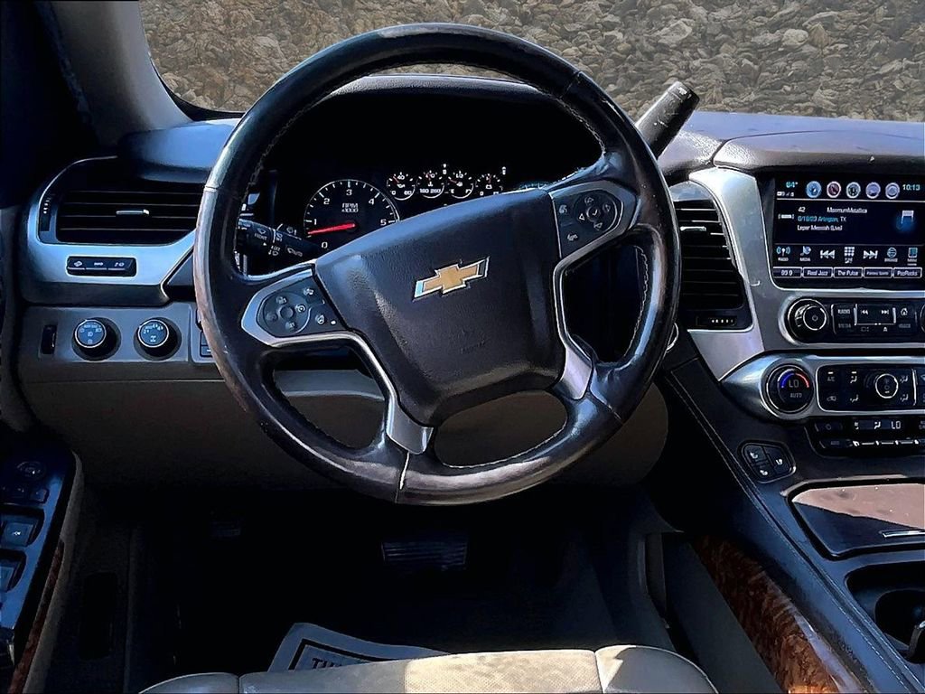 Used 2020 Chevrolet Suburban Premier image 5