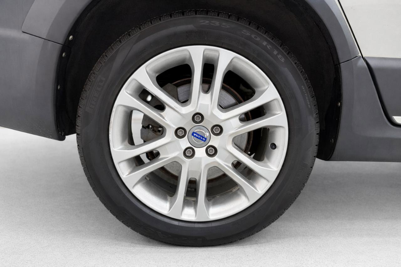 Used 2016 Volvo XC70 T5 Premier w/ Proximity Package AWD/4WD image 30