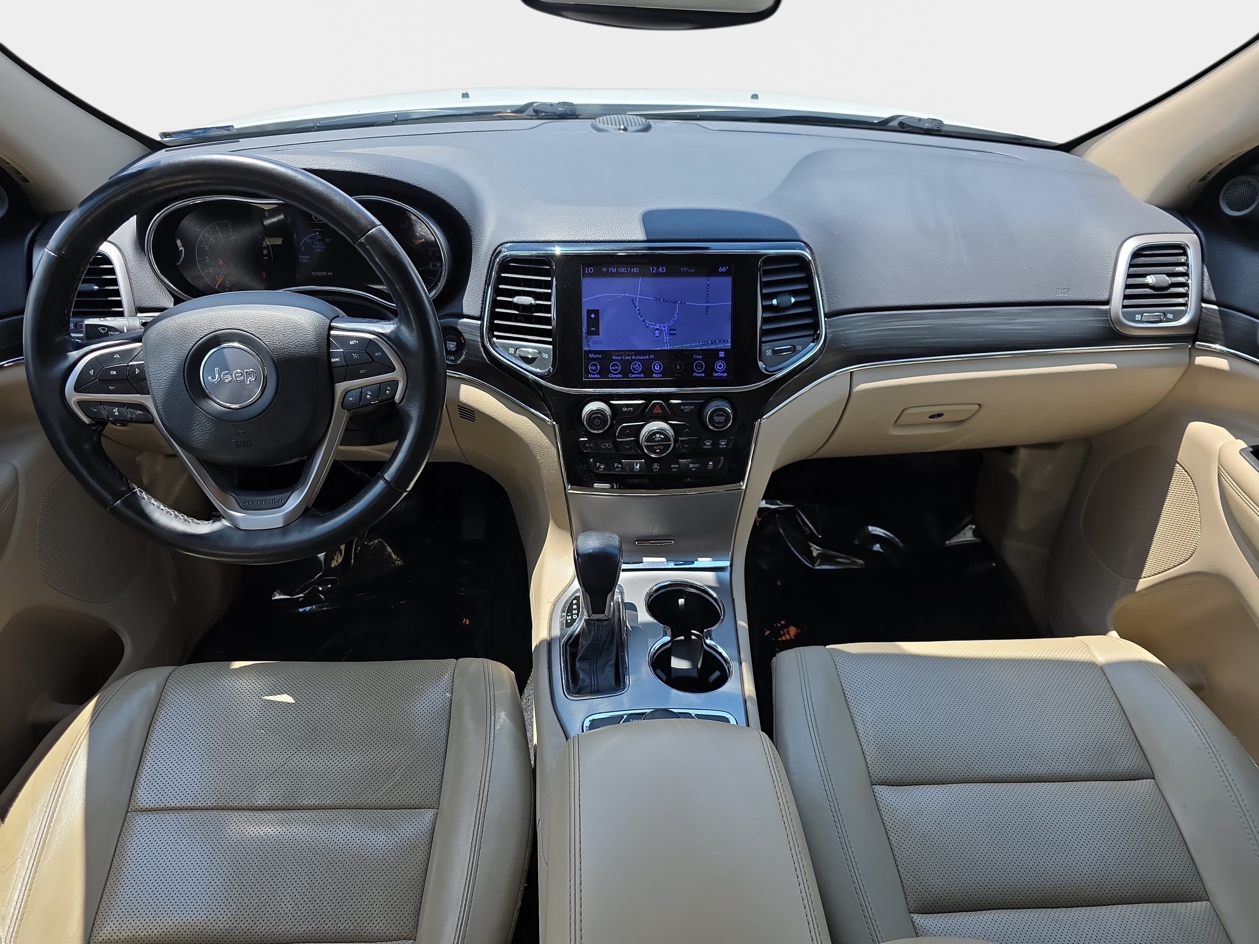 Used 2020 Jeep Grand Cherokee Limited w/ Luxury Group II AWD/4WD image 9