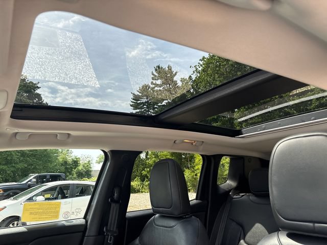 Used 2020 Jeep Renegade Limited w/ LED Lighting Group AWD/4WD image 27