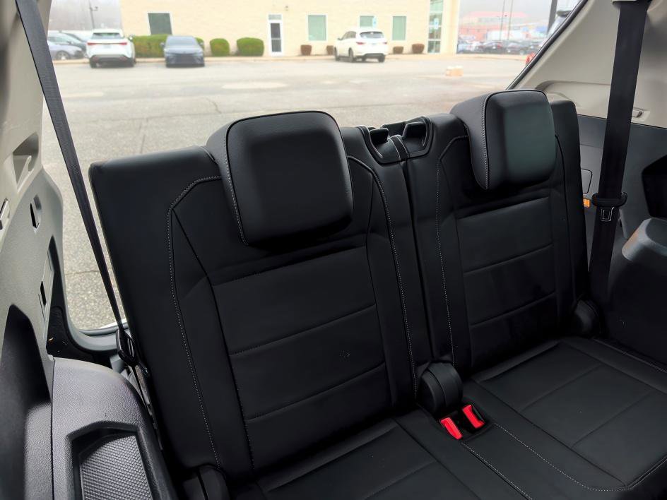 Used 2018 Volkswagen Tiguan SE image 14