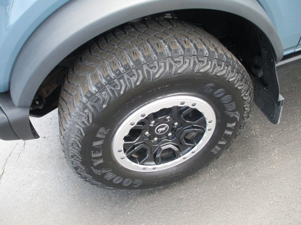 Used 2022 Ford Bronco Black Diamond w/ Sasquatch Package image 11