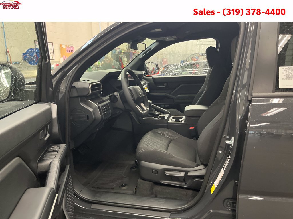 New 2026 Toyota 4Runner SR5 AWD/4WD image 14