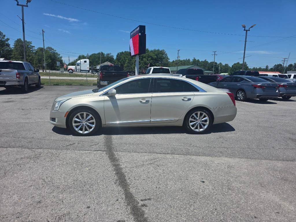 Used 2014 Cadillac XTS Luxury w/ Driver Awareness Package AWD/4WD image 2