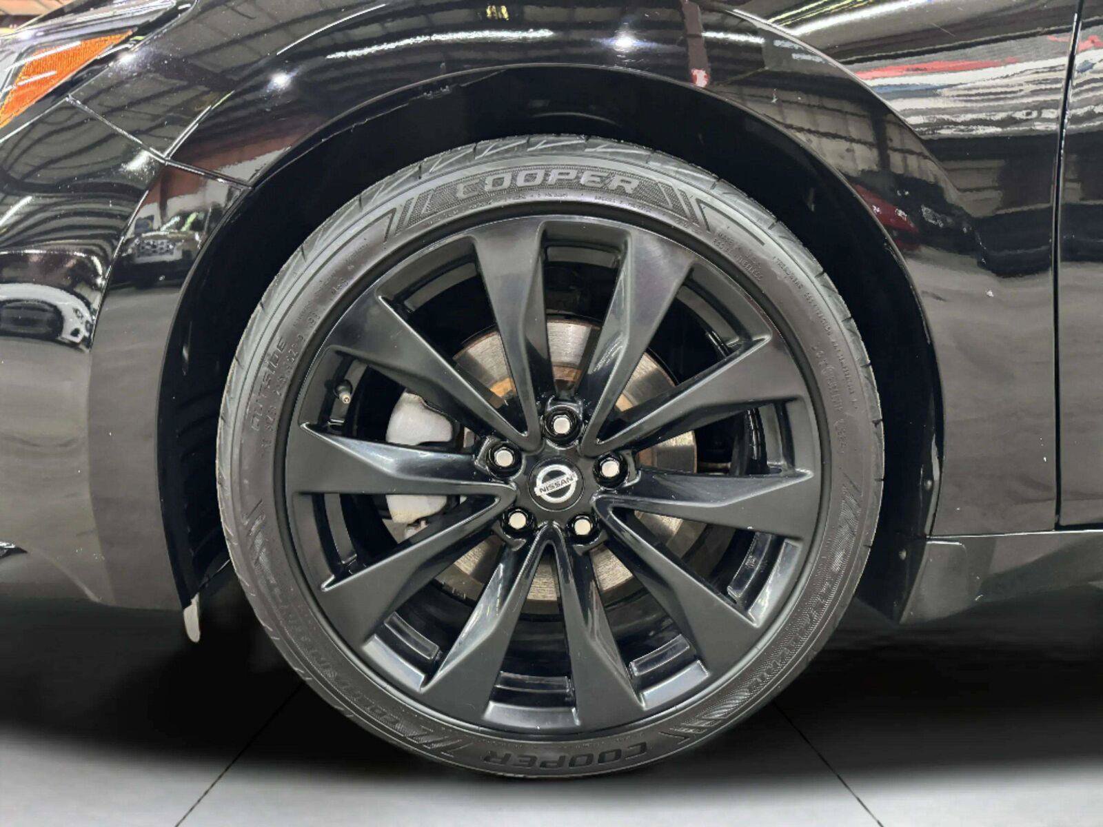Used 2021 Nissan Maxima SR w/ Sport Mat Group FWD image 64