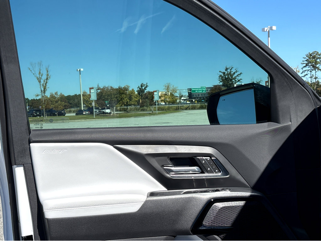 New 2025 Chevrolet Silverado EV RST image 10