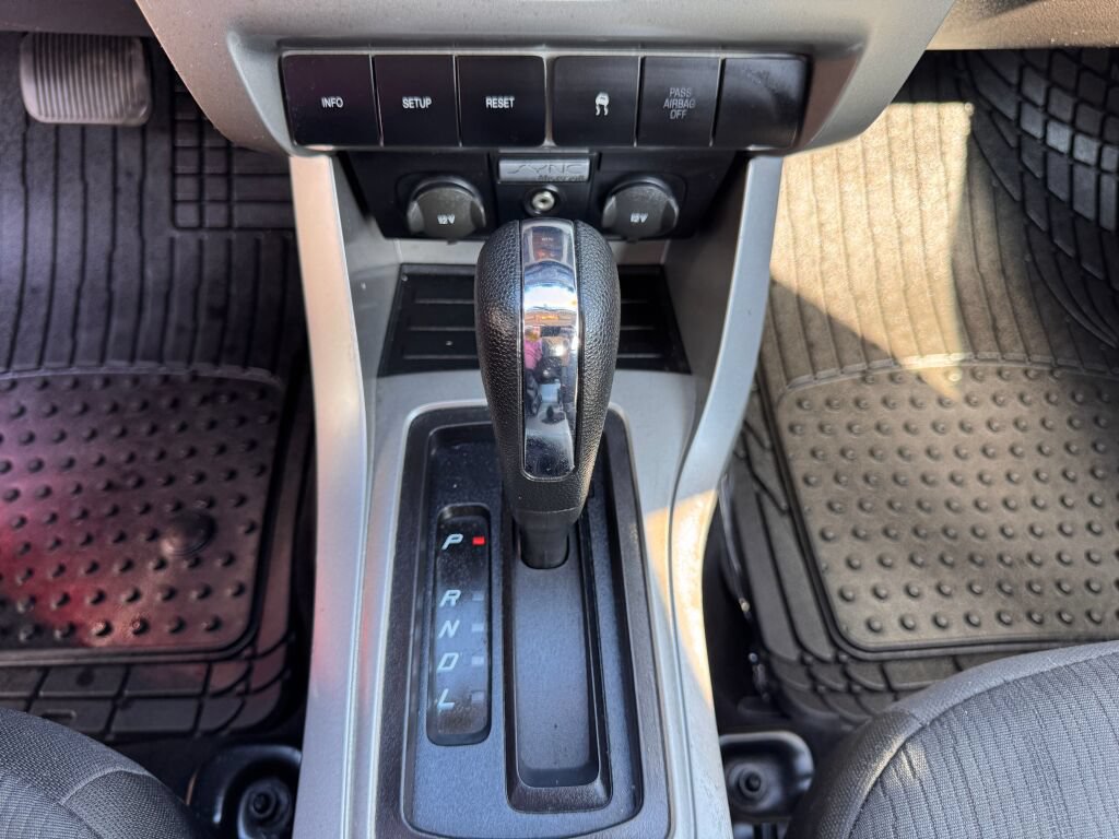Used 2009 Ford Focus SE FWD image 16